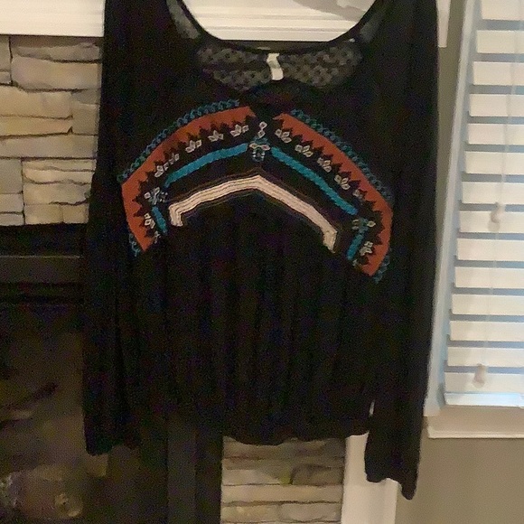 Free People Boho Embroidered Top w/elastic bottom - Picture 1 of 8